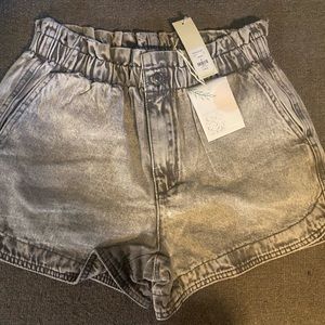 Acid wash denim shorts with retro appeal